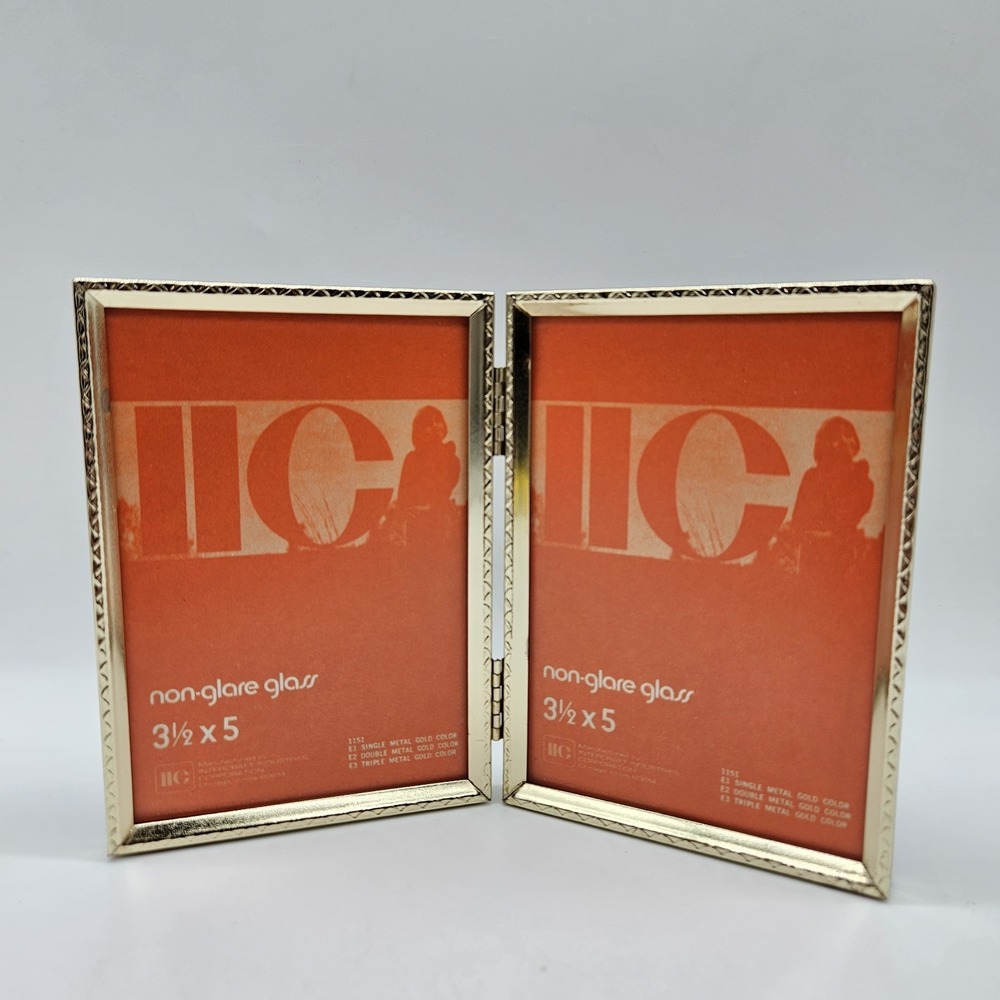 VTG Double Photo Picture Frame 3.5 x 5 Hinge Metal Gold Tone Non-Glare Glass MCM